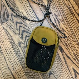 Small lululemon cross body bag